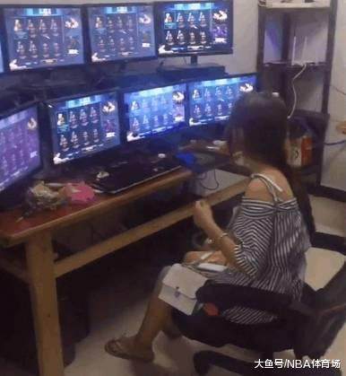 dnf公益服发布网章鱼哥不讲“武德”，控得又快又准，谋略战上